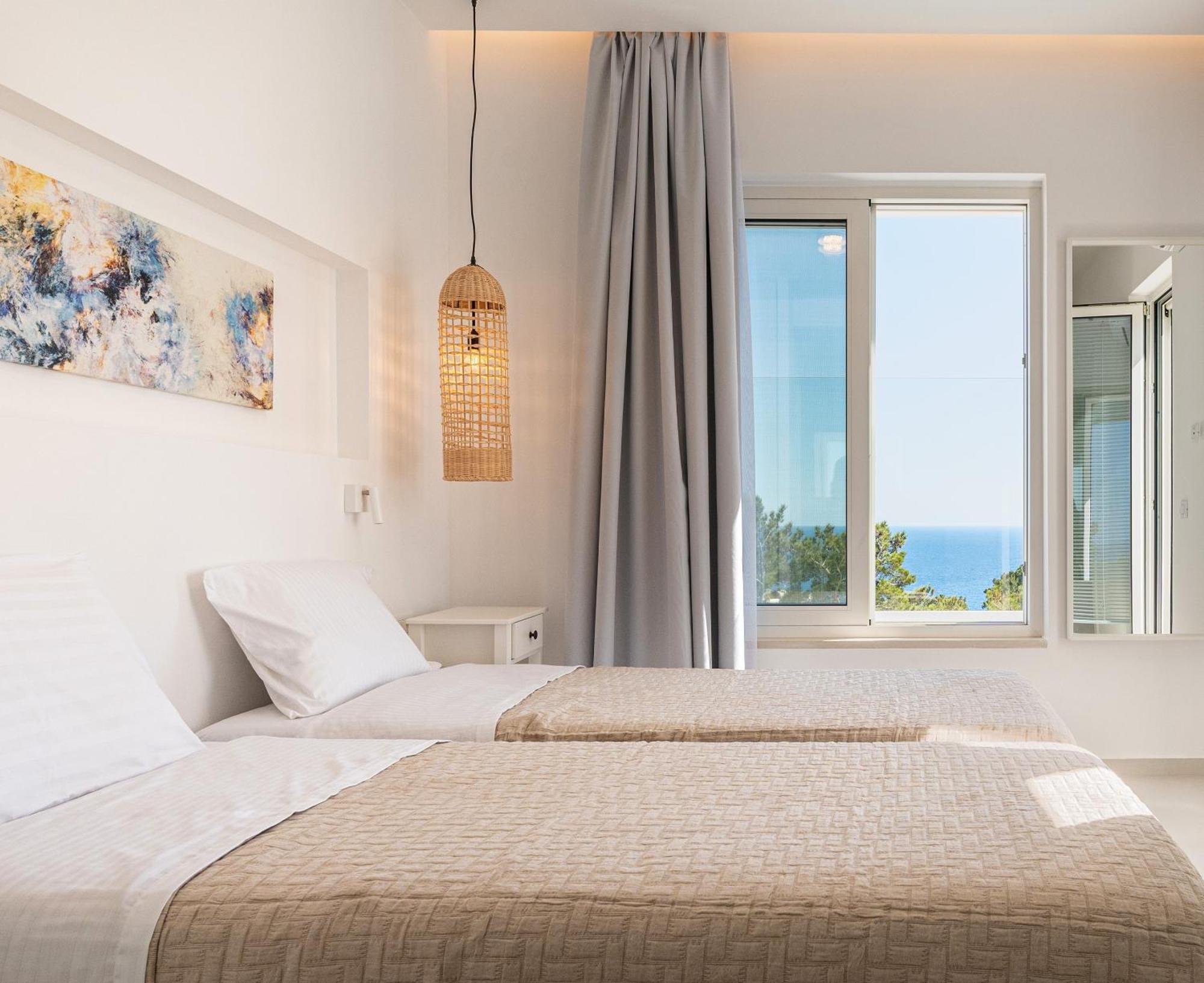Serene * Ierapetra (Crete)